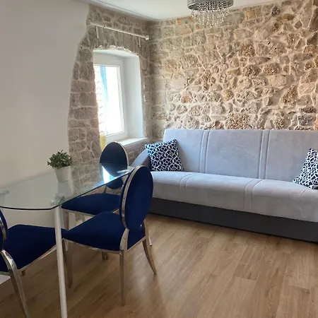 De Blue2 Apartment *