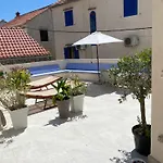 Apartament De Blue2-rooftop Pool & Jacuzzi Bol