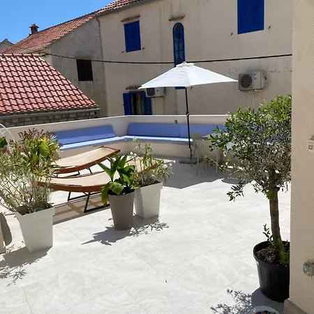 Apartman De Blue2-rooftop Pool & Jacuzzi Bol