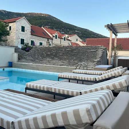 De Blue2-rooftop Pool & Jacuzzi *